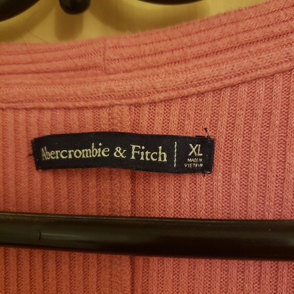 Abercrombie & Fitch knit top - Picture 3 of 5